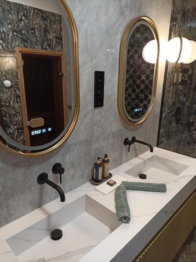 Apartament Cloud Gozsdu